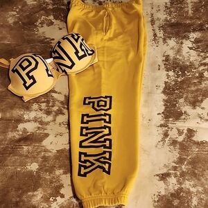 Pink Victoria's Secret High Waisted Sweatpants. Size: XS-M